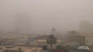 Baghdad coperta di sabbia: violenta tempesta sulla capitale