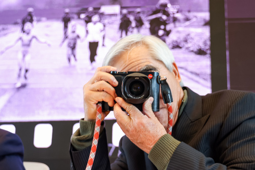 A Milano la mostra fotografica di Nick Ut “From Hell to Hollywood” | FOTOGALLERY