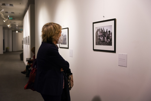 A Milano la mostra fotografica di Nick Ut “From Hell to Hollywood” | FOTOGALLERY