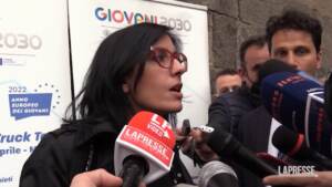 Fico e Dadone a Napoli: “‘3mln giovani non studiano e non lavorano, governo intervenga”