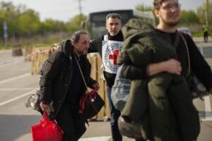 Ucraina: Kiev, tutti i civili evacuati da Azovstal