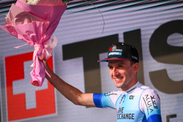 Giro d'Italia, 2/a tappa a Simon Yates