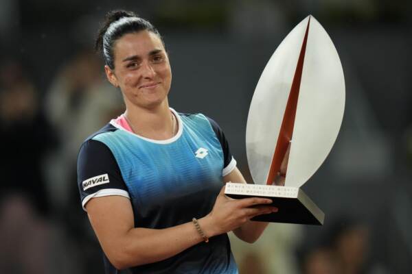 Tennis: La tunisienne Ons Jabeur remporte le tournoi de Madrid