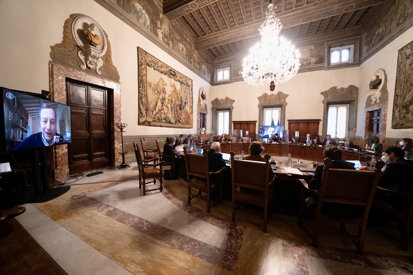 Asse Pd-M5S e maggioranza rischia su ex Ilva, Governo ‘salvo’ grazie a FdI