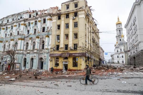 Ucraina: Pentagono chiede a Mosca cessate il fuoco. Russi via da Kharkiv
