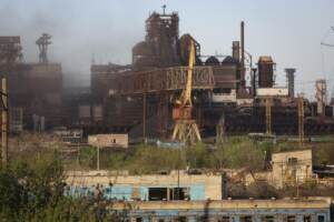 Guerra in Ucraina, l'acciaieria Azovstal a Mariupol distrutta dalle bombe