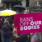 New York, dimostranti in piazza per diritto all’aborto