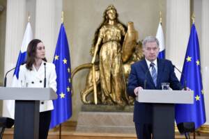 Nato, la Finlandia chiederà ufficialmente l’adesione: “La minaccia nucleare di Mosca è seria”