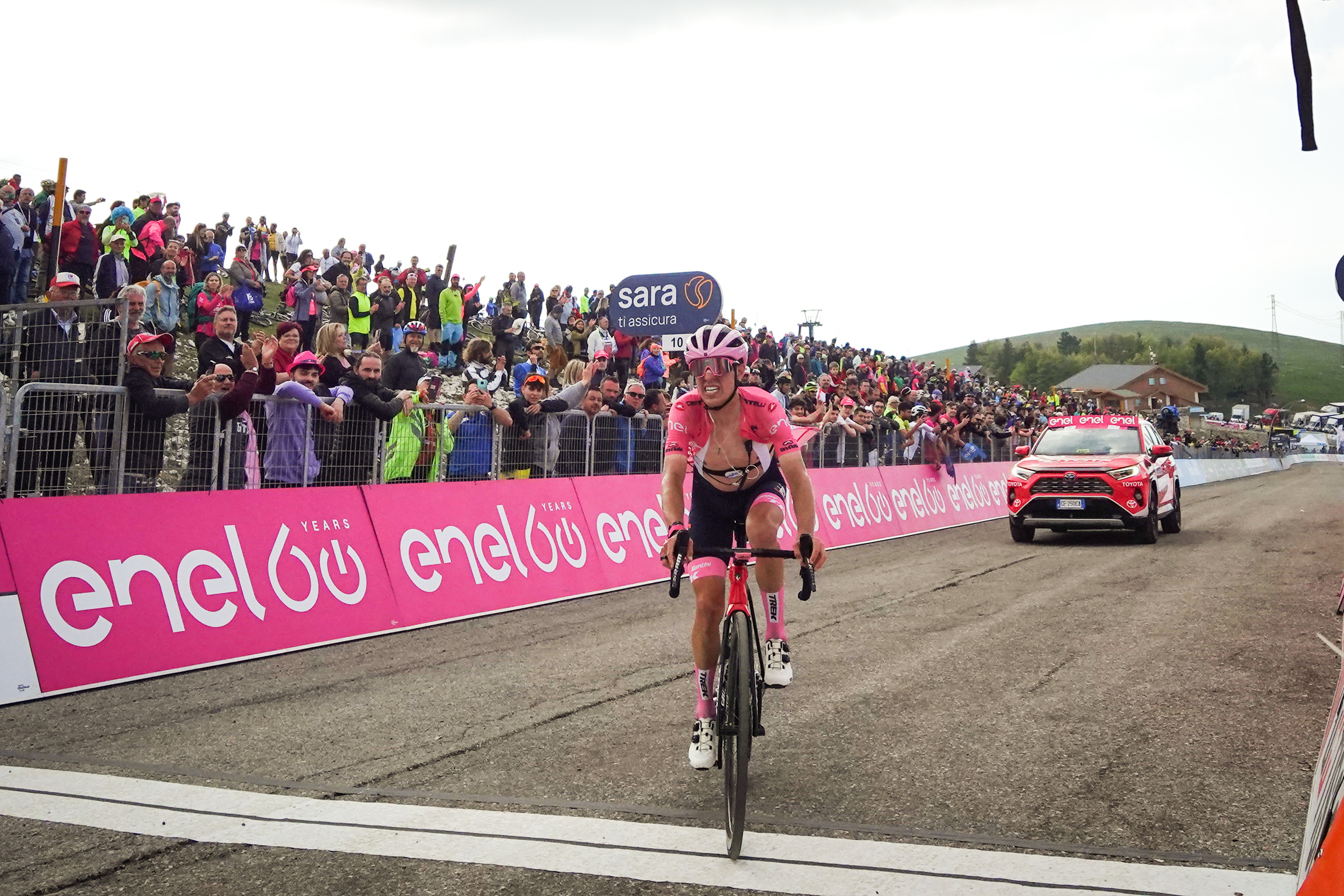 Giro dItalia, Hindley vince tappa sul Blockhaus: Lopez resta in maglia rosa Giro dItalia, Hindley vince tappa sul Blockhaus: Lopez resta in maglia rosa