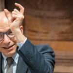 Pd, Letta in direzione: “Uniti contro recessione. Asse con M5s difficile ma decisivo contro destra”