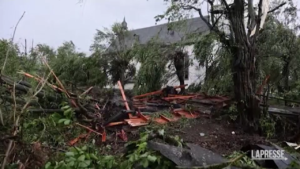 Germania, 30 feriti per un tornado: venti fino a 130 km/h