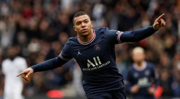 Foot: Kylian Mbappé prolonge au PSG jusqu’en 2025