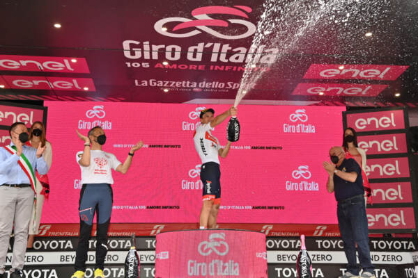 Giro d'Italia 2022 - edizione 105 - Tappa 15 da Rivarolo Canavese a Cogne