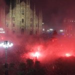 Milan campione d’Italia, tripudio rossonero in Piazza del Duomo