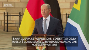 Ucraina, Scholz: “E’ una guerra d’aggresione, inaccettabile chi sostiene la Russia”