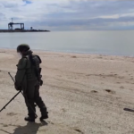Ucraina: a Mariupol le operazioni di sminamento dei soldati russi
