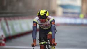 Giro d’Italia: Hirt conquista l’Aprica, Hindley a 3” da Carapaz