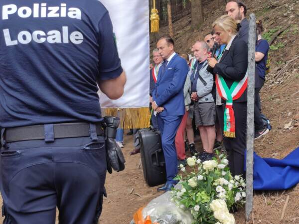 Mottarone, parenti vogliono giustizia: “Abbandonati, è peggio del Ponte Morandi”. Parroco: “Senza responsabili cazzotto allo stomaco”