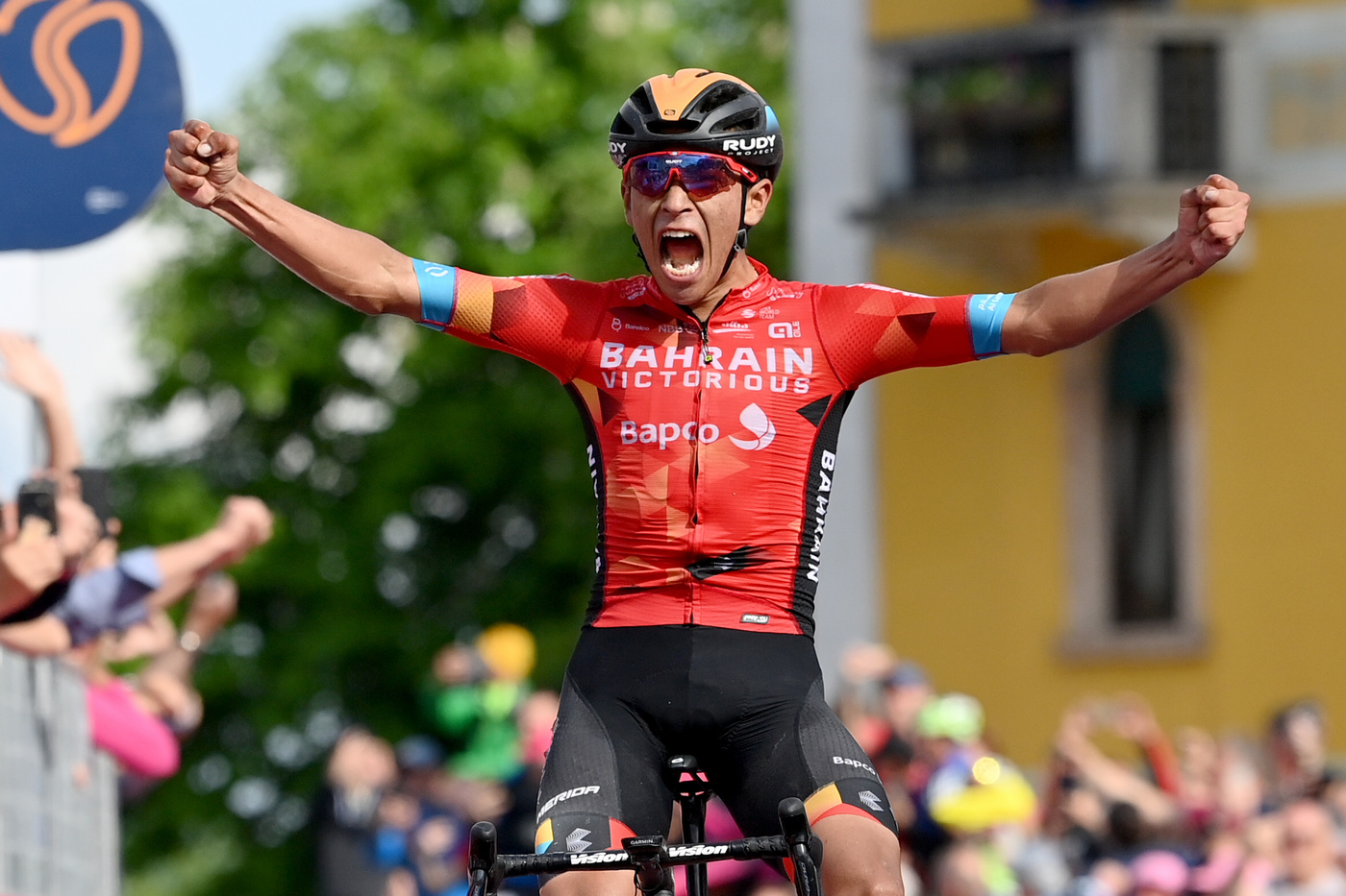 Giro d’Italia, Buitrago vince 17/a tappa a Lavarone. In rosa sempre Carapaz