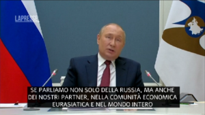Putin: “Stiamo diventando più forti grazie a sanzioni”