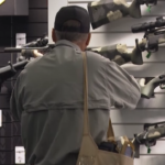 Houston, migliaia di persone alla convention Nra