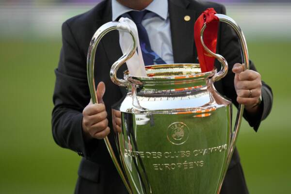 Londres réclame une “enquête officielle” de l’UEFA sur les incidents de la finale