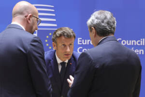 Ucraina: accordo su embargo petrolio al vertice Ue. Draghi: “Putin non deve vincere”