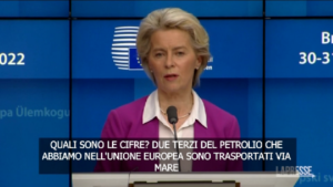 Oil embargo: Von der Leyen promises 2/3 reduction in Russian imports by end of year. 