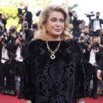 Venezia celebra Catherine Deneuve, Leone d’Oro alla carriera