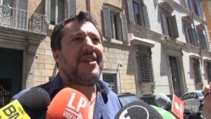Ucraina, Salvini: “Io mi faccio carico assenze altrui, Di Maio partorisce piani di pace che durano tre minuti”