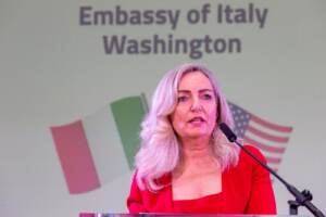 2 Giugno, ambasciatrice Zappia: “Con Ucraina per difendere valori della Costituzione”
