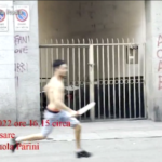 Torino, giovane inseguito da un uomo con un coltello