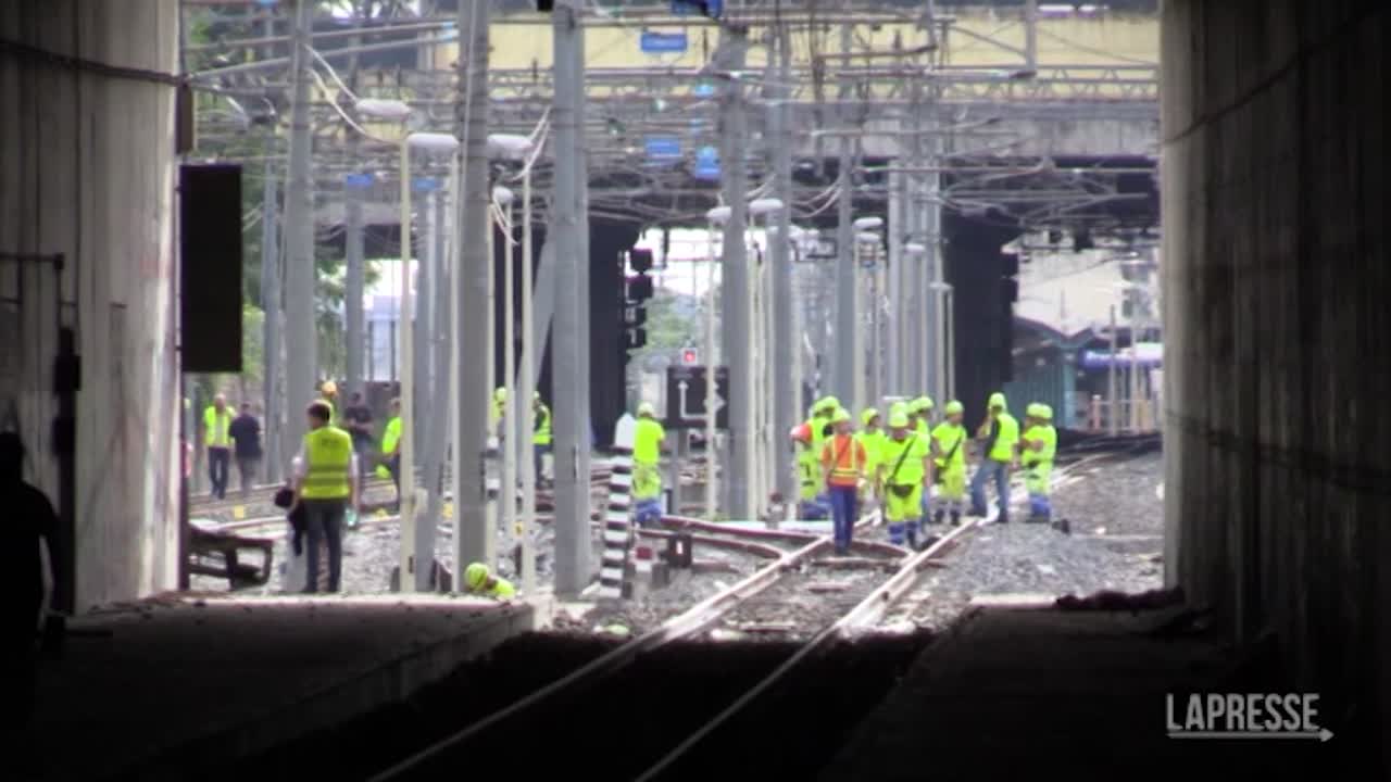 Roma: treno dell’Alta Velocità svia in galleria, nessun ferito ma lunghe attese e stazioni in tilt