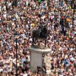 Giubileo della Regina: polizia evacua Trafalgar Square per allarme bomba
