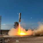 Spazio, concluso con successo il volo di New Shepard: a bordo 6 turisti spaziali