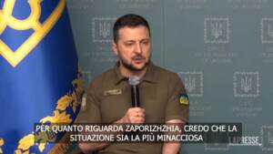 Ucraina, Zelensky: “A Severodonetsk resistiamo ma russi sono più potenti”