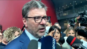 Salario Minimo, Giorgetti: “In Italia utile solo in alcuni settori”