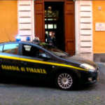 Roma, estorsione a negozianti di un centro commerciale: tre misure interdittive