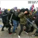 Assalto a Capitol Hill fu “tentato golpe” secondo la Commissione: il video inedito ricostruisce quanto accaduto