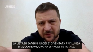 Zelensky: “Campi in zone occupate come quelli nazisti, come è possibile nel 2022?”
