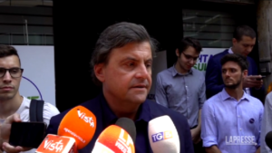 Calenda: “M5S garanzia per perdere, se PD li vuole compri un cane e lo chiami così”