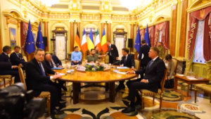 Draghi incontra Zelensky nel palazzo presidenziale a Kiev con Macron, Scholz e Iohannis