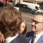 Kevin Spacey in tribunale a Londra, l’attore a processo per violenza sessuale