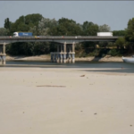 Il Po ai minimi, la peggior siccità da 70 anni: “Scarseggia l’acqua potabile, gravi danni alle colture”