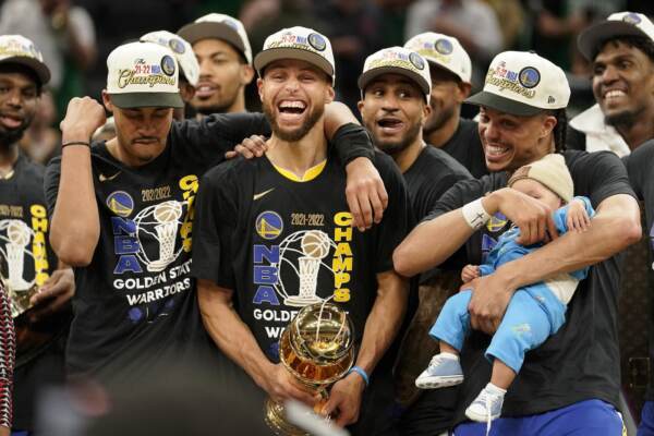 NBA Finals: Golden State vince a Boston, gli Warriors conquistano il titolo