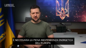 Ucraina, Zelensky: “Necessaria la piena indipendenza energetica dell’Europa”