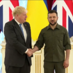 Ucraina: Zelensky accoglie a Kiev Boris Johnson