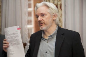 Julian Assange, giornalista potrà fare appello contro estradizione