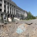 Ucraina, bombardamenti russi danneggiano l’accademia di veterinaria a Kharkiv