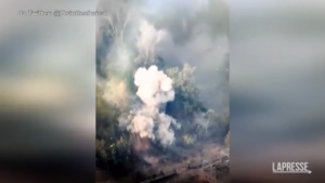 Ucraina, l’artiglieria di Kiev distrugge mezzi russi nel Donetsk